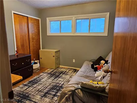 Bedroom - 2322 W 13th St, Ashtabula, OH 44004 photo 2 of 3