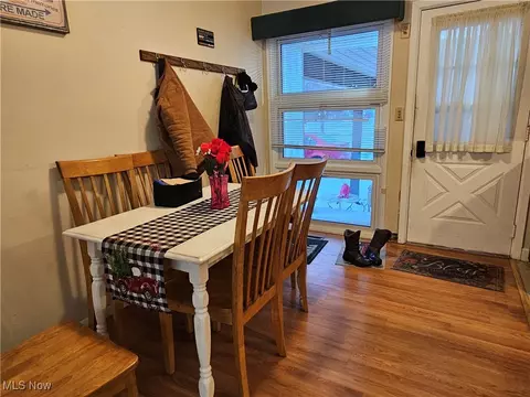 Entry Way - 2322 W 13th St, Ashtabula, OH 44004 photo 1 of 1