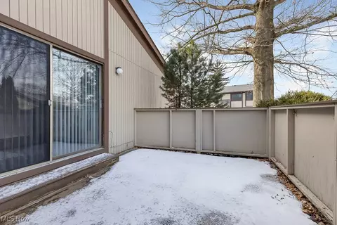 Exterior - 35007 S Turtle Trl #C, Willoughby, OH 44094 photo 2 of 2