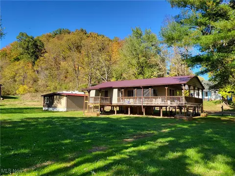 40595 Shade Rd, Reedsville, OH 45772