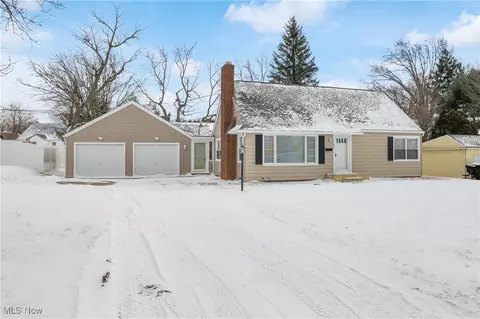 162 Grandview Ave NW, Canton, OH 44708