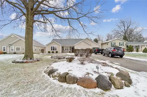 9395 N Marks Rd, Strongsville, OH 44149