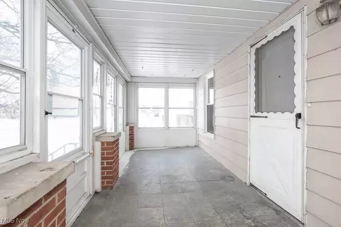 Exterior - 1625 E 34th St, Lorain, OH 44055 photo 2 of 4