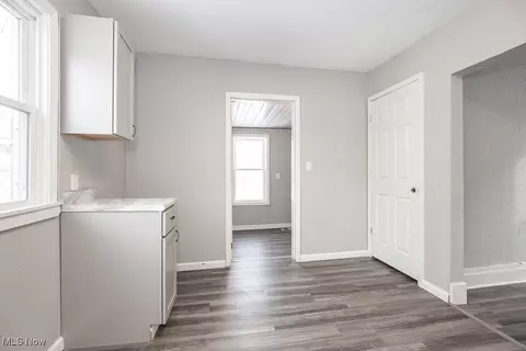 Entry Way - 1625 E 34th St, Lorain, OH 44055 photo 3 of 3