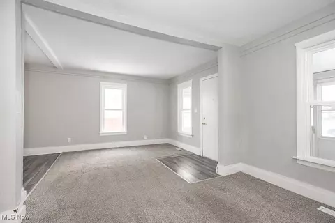 Living - 1625 E 34th St, Lorain, OH 44055 photo 2 of 4