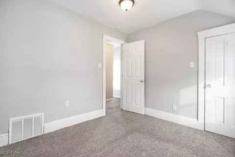 Bedroom - 1625 E 34th St, Lorain, OH 44055 photo 4 of 5