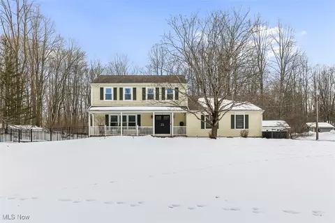 9401 Wilson Mills Rd, Chesterland, OH 44026