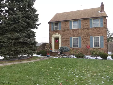 4651 Broadale Ave, Cleveland, OH 44109