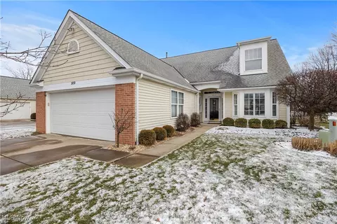 2659 Piedmont Ct, Westlake, OH 44145