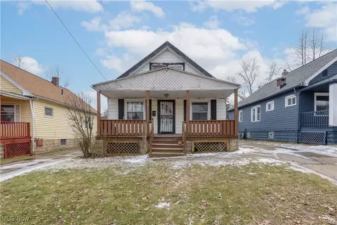 5547 Grasmere Ave, Maple Heights, OH 44137