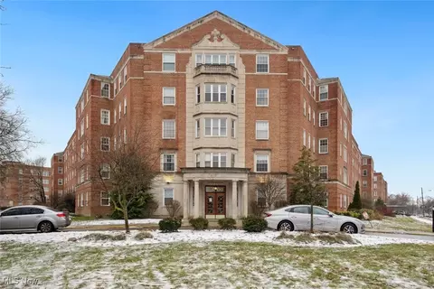 13800 Fairhill Rd #508, Shaker Heights, OH 44120