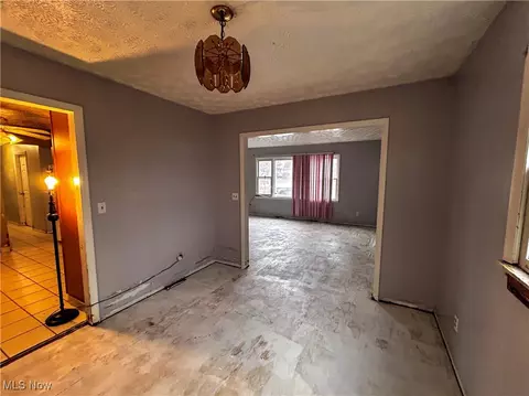 Living - 10375 Williams Rd, Diamond, OH 44412 photo 3 of 3