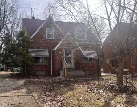 24420 Glenbrook Blvd, Euclid, OH 44117