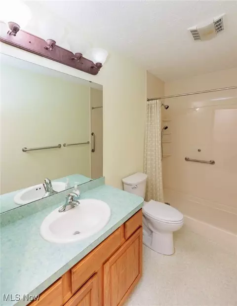 118 Ashfield Ct, Elyria, OH 44035 photo 22