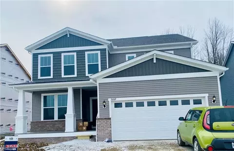 26369 Sunset Dr, Olmsted Twp, OH 44138