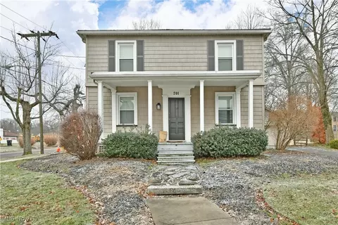 201 W Main St, Canfield, OH 44406