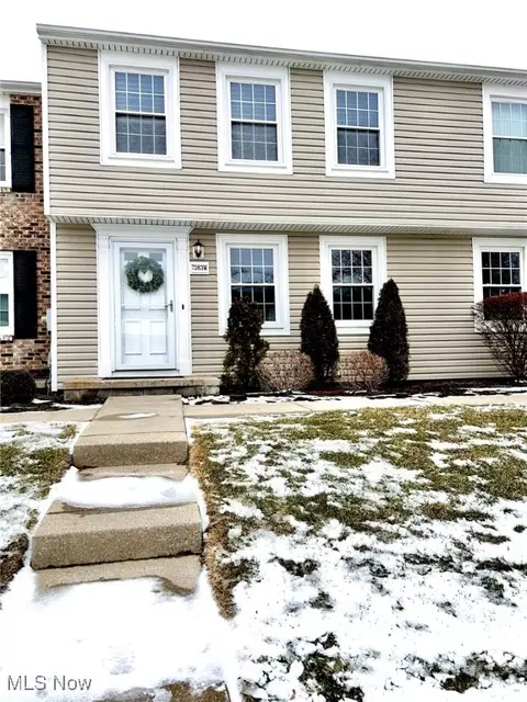 7383 Willow Run Dr, Mentor, OH 44060