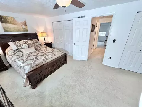 Bedroom - 7383 Willow Run Dr, Mentor, OH 44060 photo 3 of 6