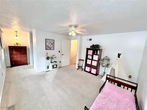 Bedroom - 7383 Willow Run Dr, Mentor, OH 44060 photo 6 of 6