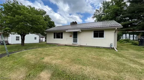 410 Eastern Ave, New Lexington, OH 43764