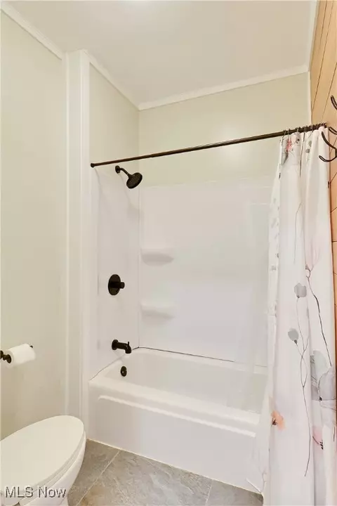 233 E 15th St, Dover, OH 44622 photo 13
