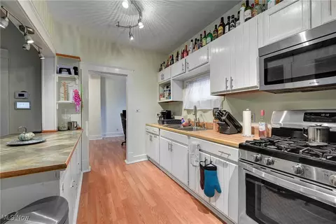 Kitchen - 2893 W River Rd N, Elyria, OH 44035 photo 3 of 3