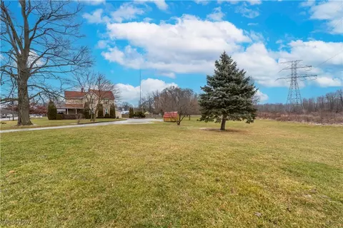 Exterior - 2893 W River Rd N, Elyria, OH 44035 photo 8 of 9