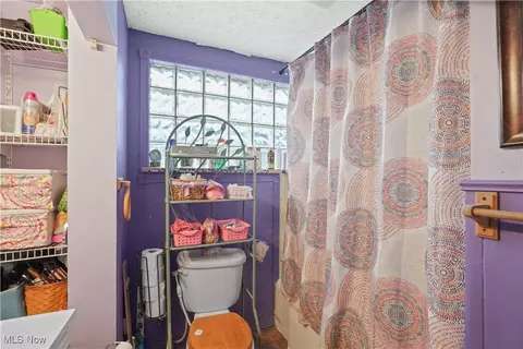 Bath - 469 11th St, Elyria, OH 44035 photo 1 of 1