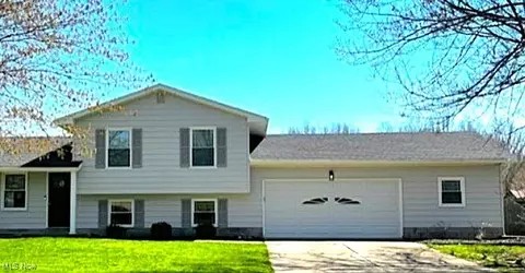 7420 Jaguar Dr, Boardman, OH 44512