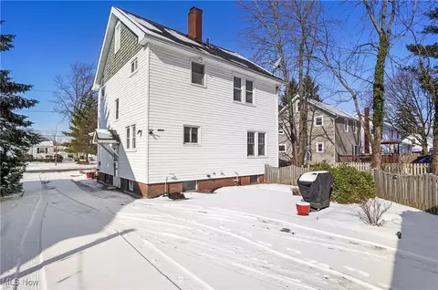 4751 Eldo St, Willoughby, OH 44094 photo 8