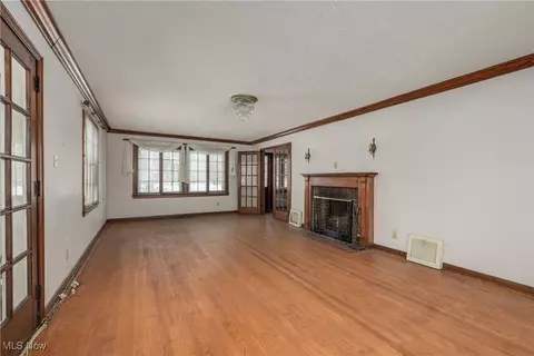 6739 Lake Ave, Elyria, OH 44035 photo 10