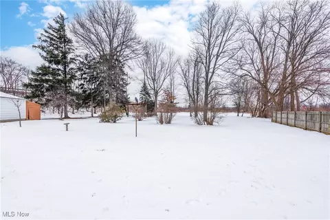 6739 Lake Ave, Elyria, OH 44035 photo 48