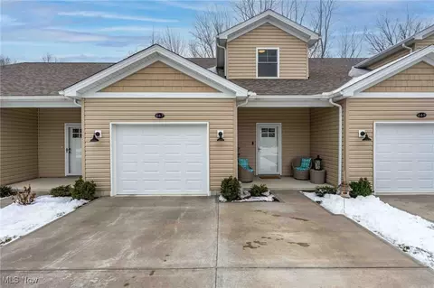 667 Treadway Blvd, Sheffield Lake, OH 44054