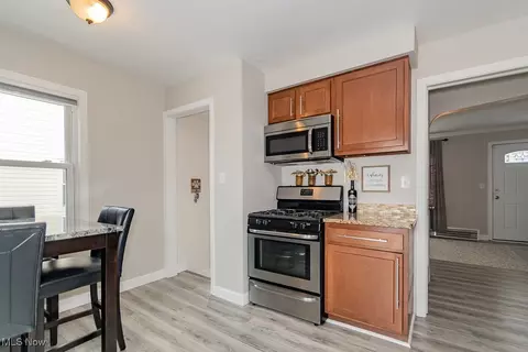 276 E 329th St, Willowick, OH 44095 photo 14