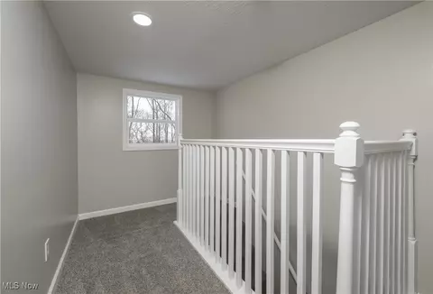 Entry Way - 3611 Argyle Rd SE, Canton, OH 44707 photo 4 of 4