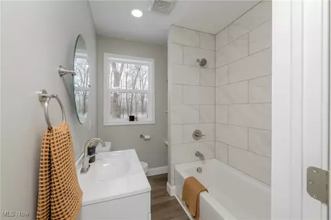 Bath - 3611 Argyle Rd SE, Canton, OH 44707 photo 1 of 2
