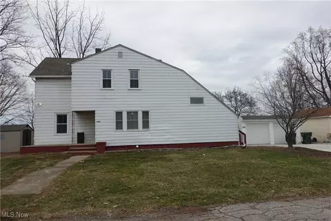 5248 Elmwood Ave, Garfield Heights, OH 44125