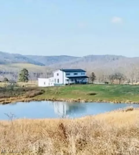 9306 Little Kanawha Pkwy, Creston, WV 26141