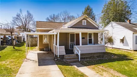 820 W Virginia Ave, Parkersburg, WV 26104