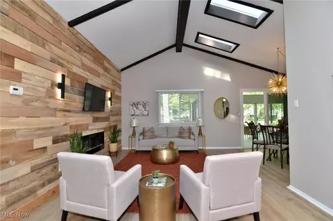 Living - 6418 Melshore Dr, Mentor, OH 44060 photo 1 of 5