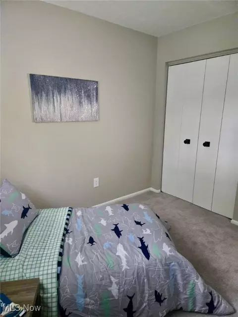 Bedroom - 6418 Melshore Dr, Mentor, OH 44060 photo 6 of 7