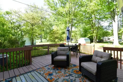 Exterior - 6418 Melshore Dr, Mentor, OH 44060 photo 7 of 9