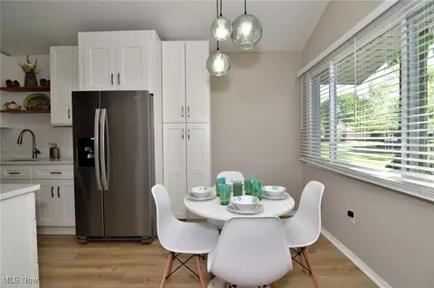 Dining - 6418 Melshore Dr, Mentor, OH 44060 photo 6 of 6