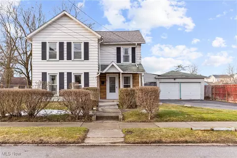 46 Ella St, Girard, OH 44420