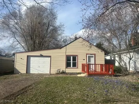 2515 30th St NE, Canton, OH 44705