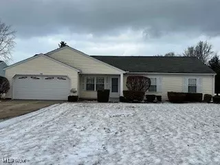7251 Olde Farm Ln, Mentor, OH 44060