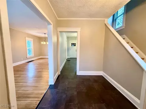 Entry Way - 128 Cornell Ave, Elyria, OH 44035 photo 1 of 5