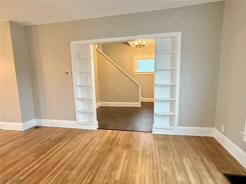 Living - 128 Cornell Ave, Elyria, OH 44035 photo 9 of 10