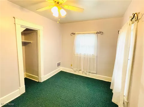 Bedroom - 495 5th St, Struthers, OH 44471 photo 3 of 5