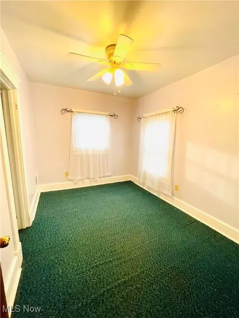 Bedroom - 495 5th St, Struthers, OH 44471 photo 4 of 5